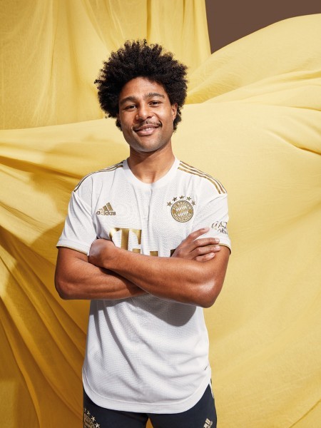 FC Bayern München Davies 19 Matchtröja Borta 2022-2023